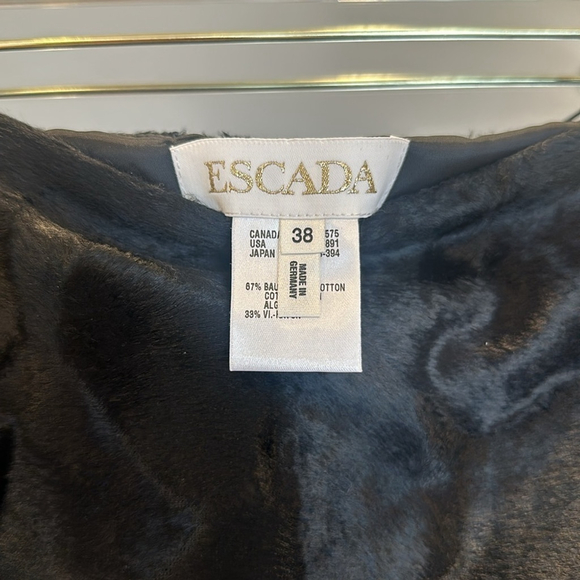 Authentic ESCADA skirt - Picture 3 of 4
